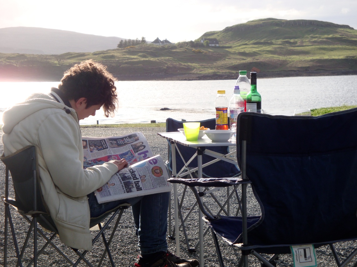 Enjoying breakfast at the edge of the loch