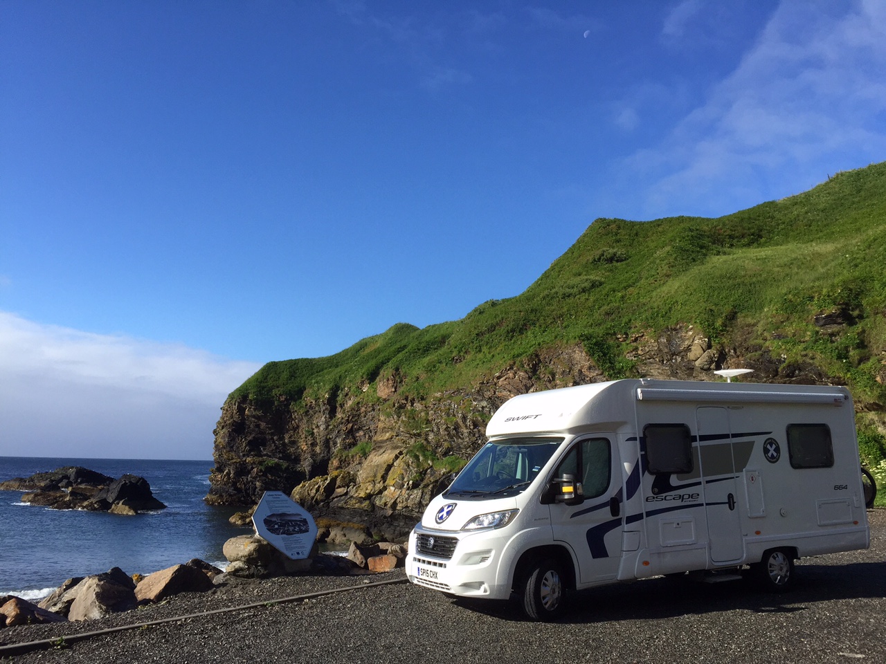 stoping for a spot of lunch at the waters edge in a motorhome