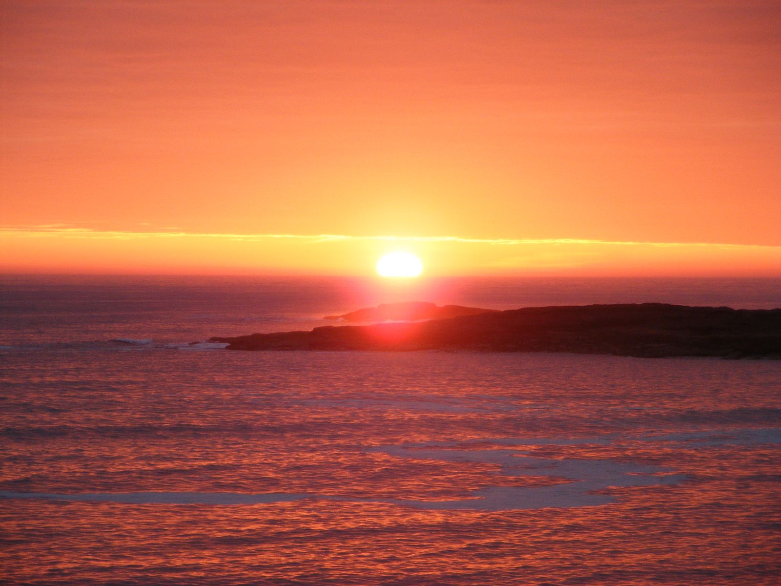 Beautiful sunset through campervan hire in Skye